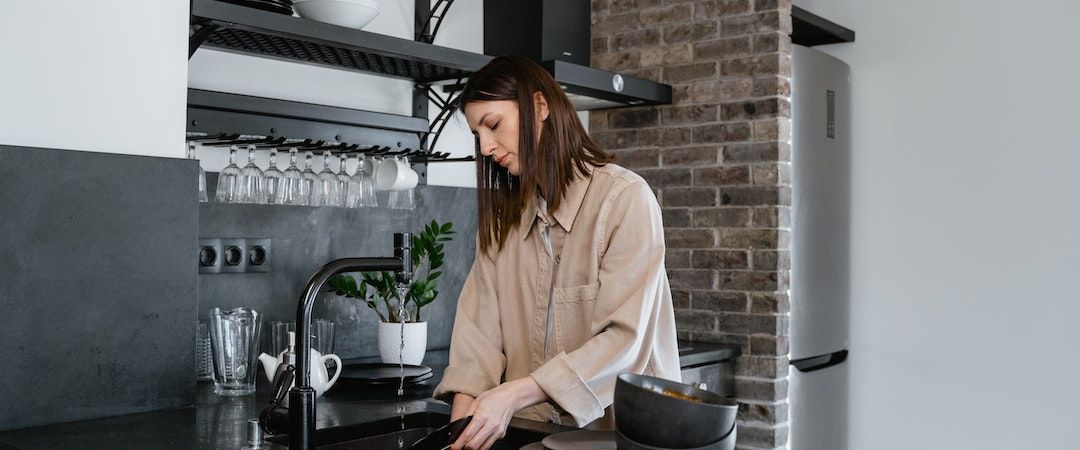 Cleaning Kitchen: An Impossible Task Made Possible