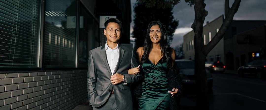 Prom Night Primping: How to Dress Up and Dazzle on the Big Night