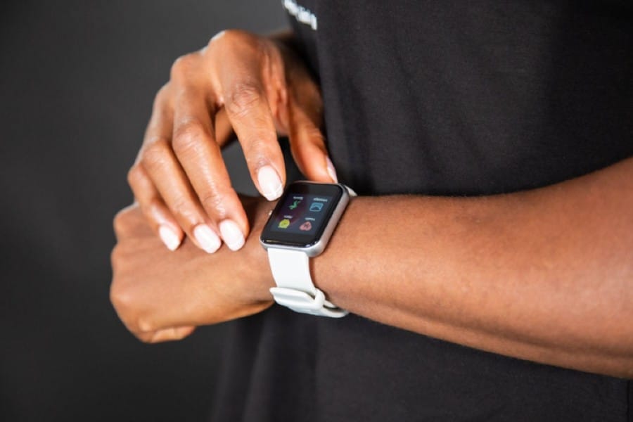 Elevating Fitness Tracking: Exploring the Latest Innovations in Wearable Devices